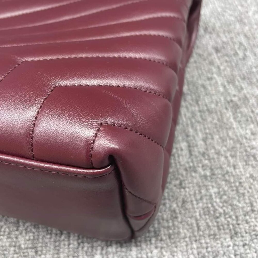 100% Authentic Yves Saint Laurent Medium leather Shoulder Bag - Picture 9 of 14